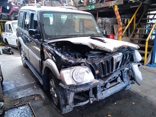 Radiador Mahindra SCORPIO  USADO